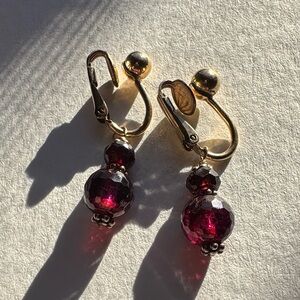 Garnet Clip-on earrings